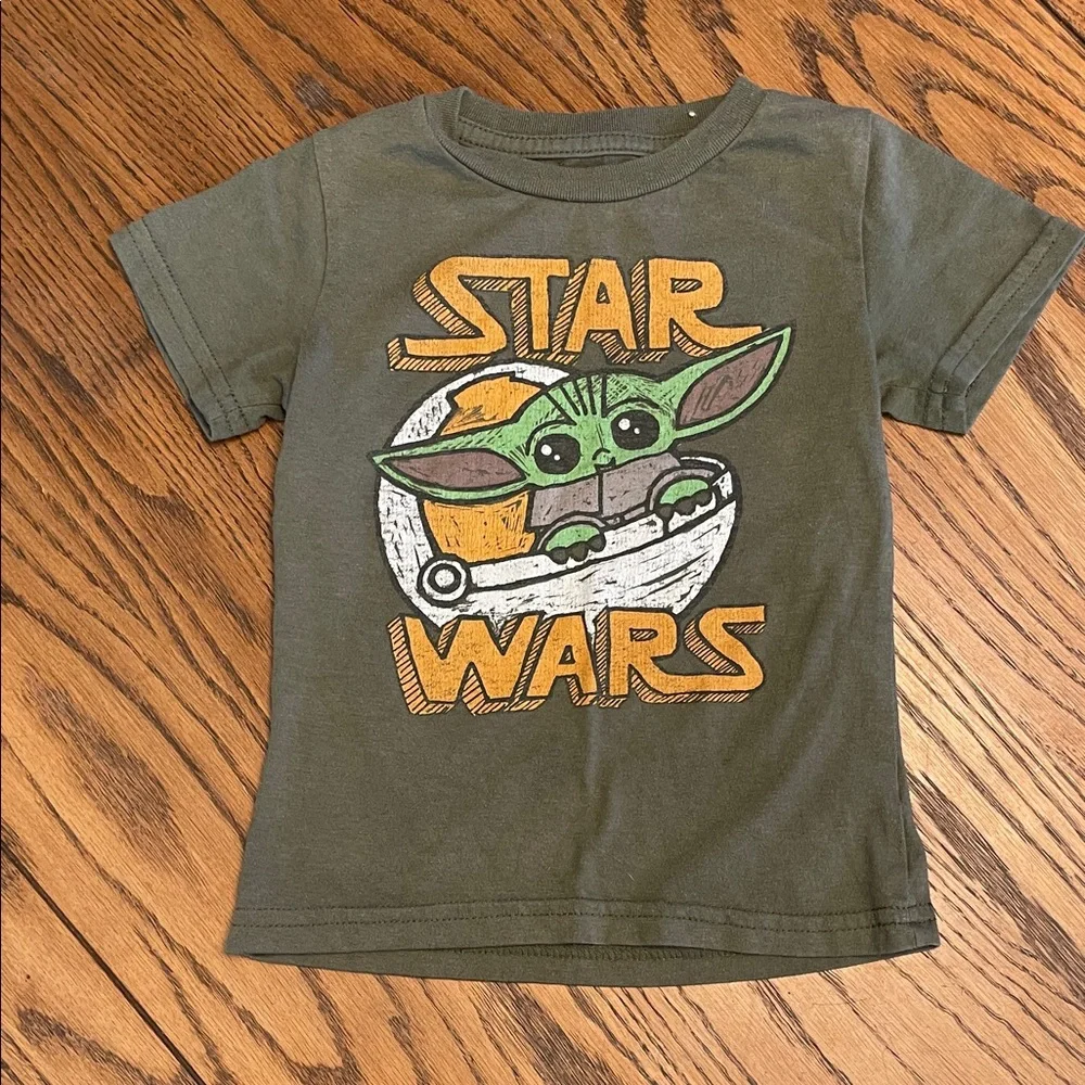 Star Wars Brand Olive Green Kid's Graphic Yoda T-Shirt size 2